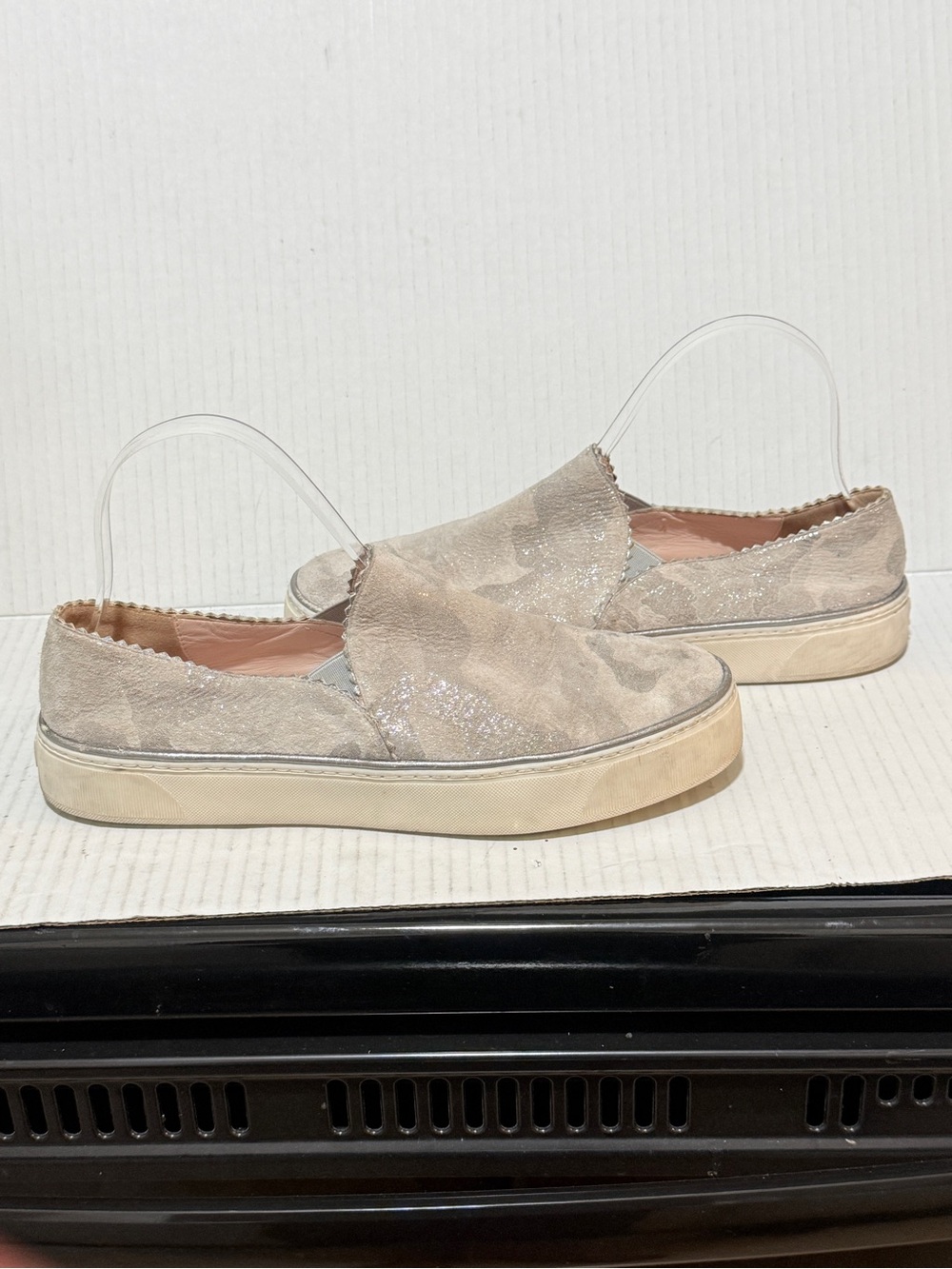 Stuart Weitzman Camo Suede Slip On Sneakers Metallic Glitter Flatform Sz 7 1/2